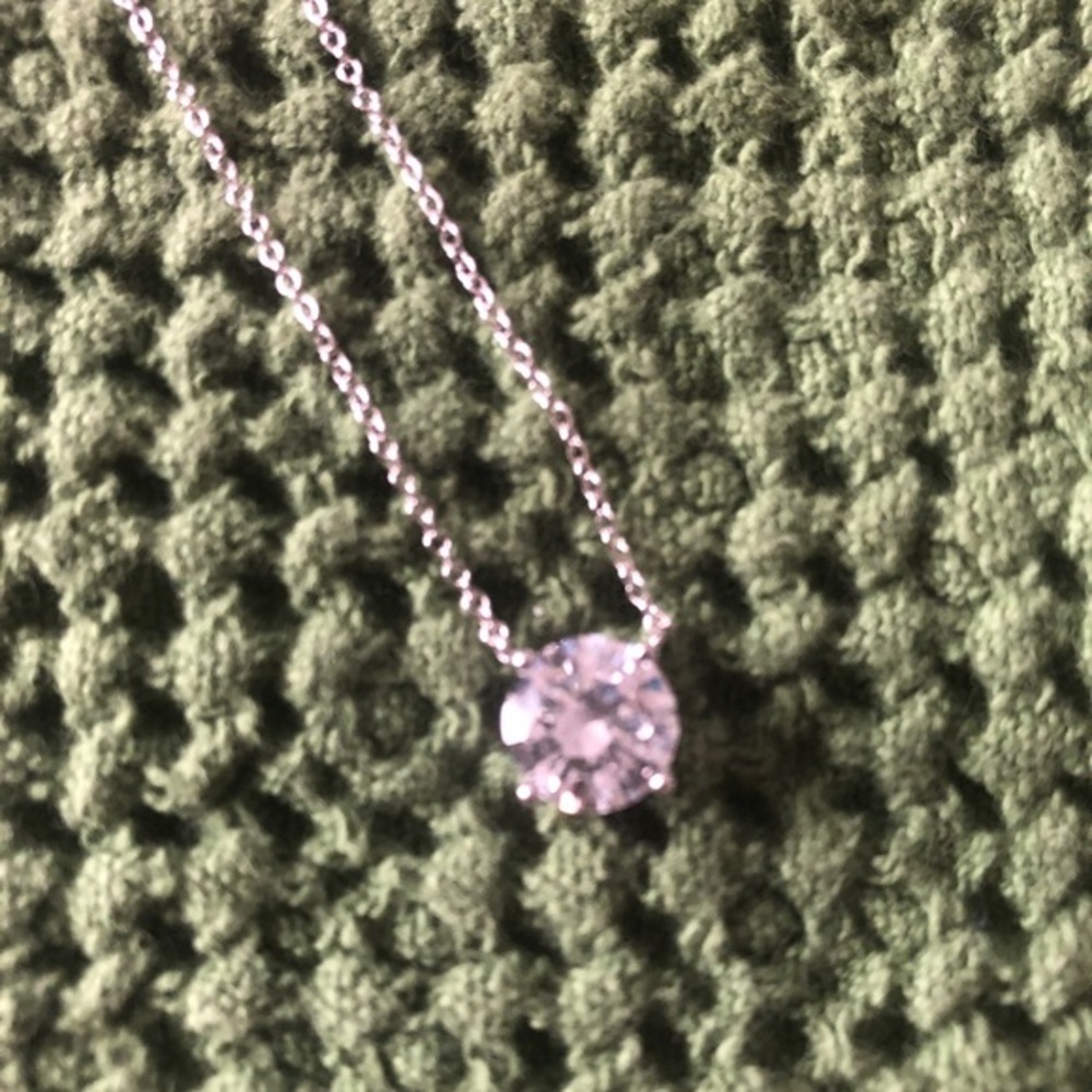 NWT✨Round Cubic Zirconia Simulated Diamond Pendant